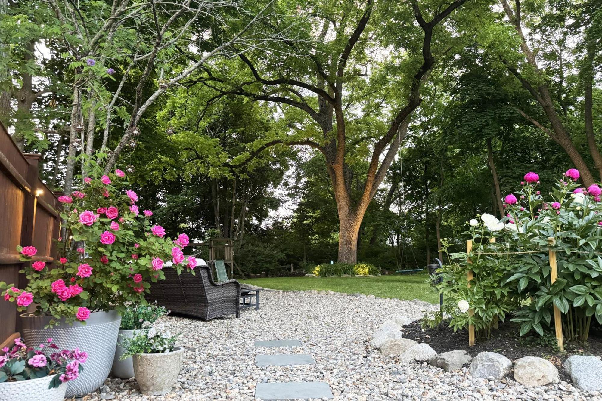 Large, Comfortable & Conveniently Located Home Danvers Exterior photo