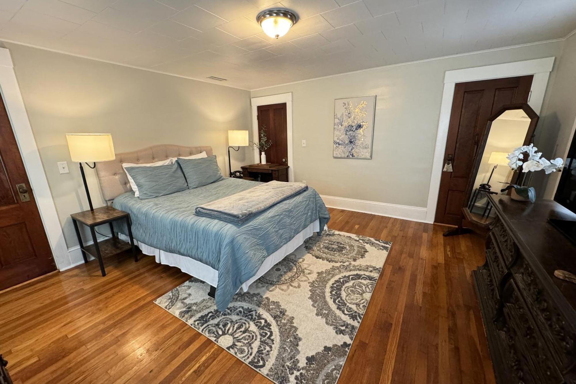 Large, Comfortable & Conveniently Located Home Danvers Exterior photo